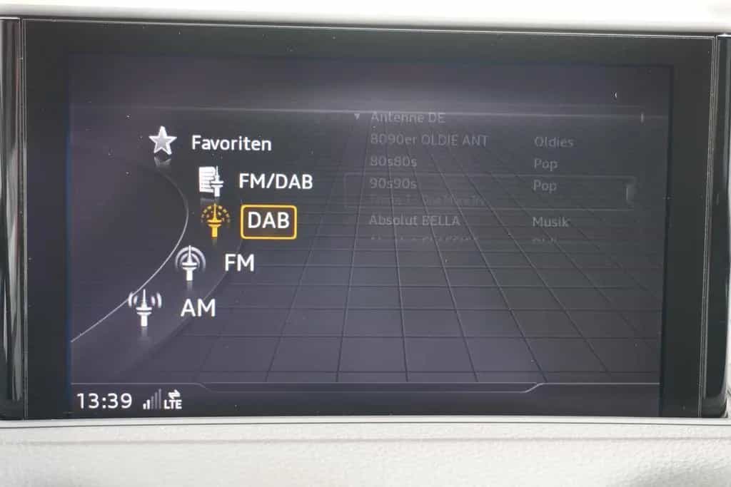 Audi A3 SB 1.5 TFSI S-Line LED Navi Virtual Cockpit 11/2018-photo-27