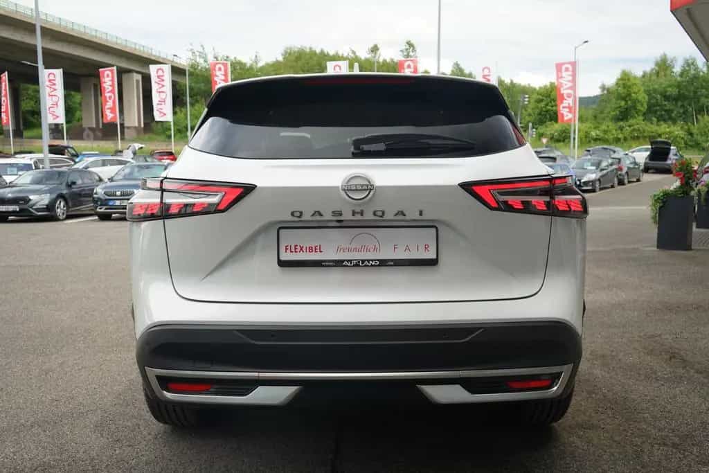 Nissan Qashqai N-Connecta+ 1.3 Dig-T Matrix ACC Navi Pa 03/2026-photo-6