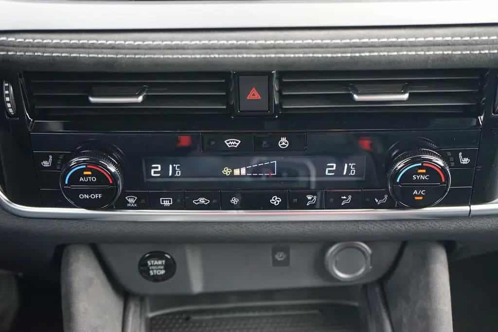 Nissan Qashqai Tekna+ 1.3 Dig-T Aut. Matrix ACC Navi 03/2026-photo-11