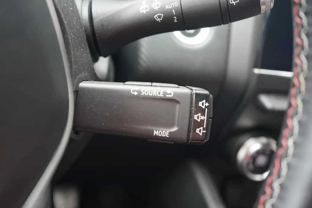 Renault Clio 1.0 TCE R.S. Line LED Navi Tempomat Kamera 09/2019-photo-26