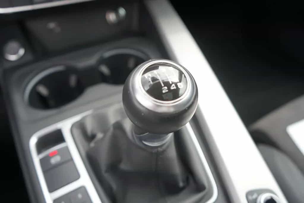 Audi A4 Avant 35 TFSI LED ACC 360° AHK Navi Panorama 02/2019-photo-32