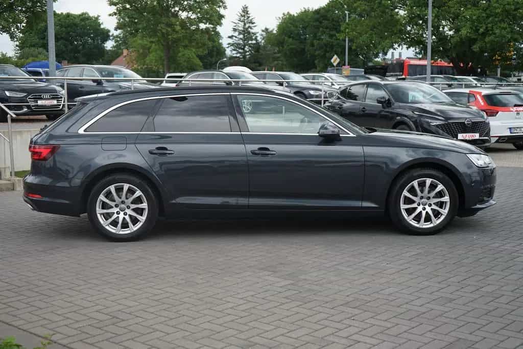 Audi A4 Avant 35 TFSI LED ACC 360° AHK Navi Panorama 02/2019-photo-4