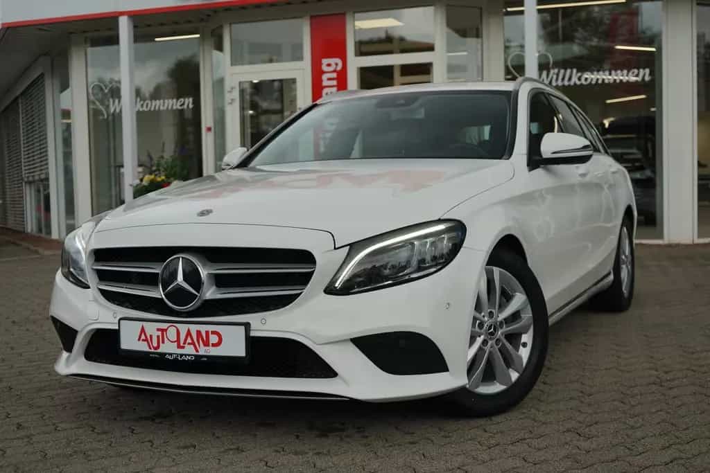 Mercedes-Benz C 200 C200 T-Modell  Avantgarde Aut. LED Navi Kamera 11/2019-photo-1