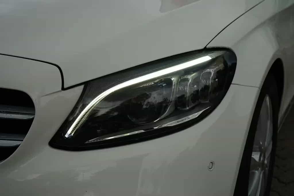 Mercedes-Benz C 200 C200 T-Modell  Avantgarde Aut. LED Navi Kamera 11/2019-photo-16