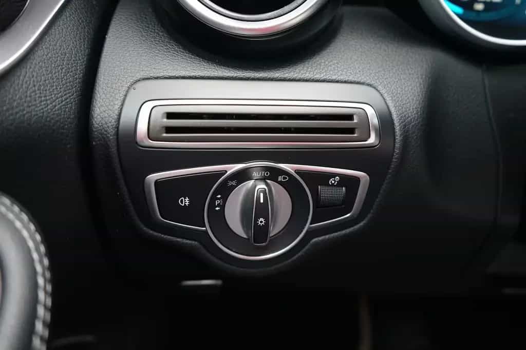 Mercedes-Benz C 200 C200 T-Modell  Avantgarde Aut. LED Navi Kamera 11/2019-photo-25