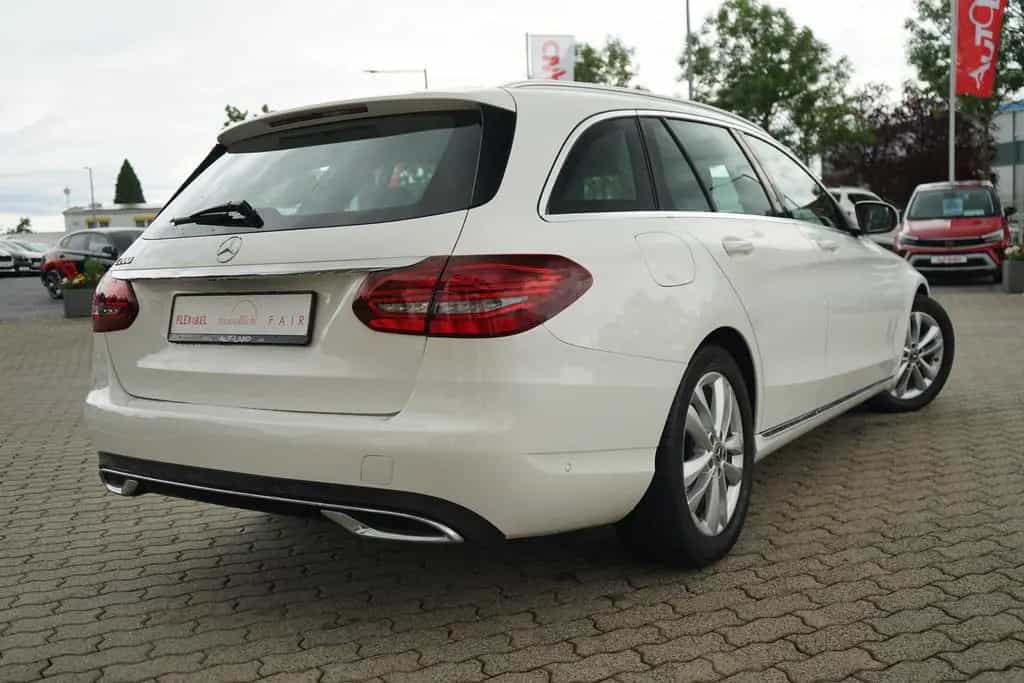 Mercedes-Benz C 200 C200 T-Modell  Avantgarde Aut. LED Navi Kamera 11/2019-photo-30