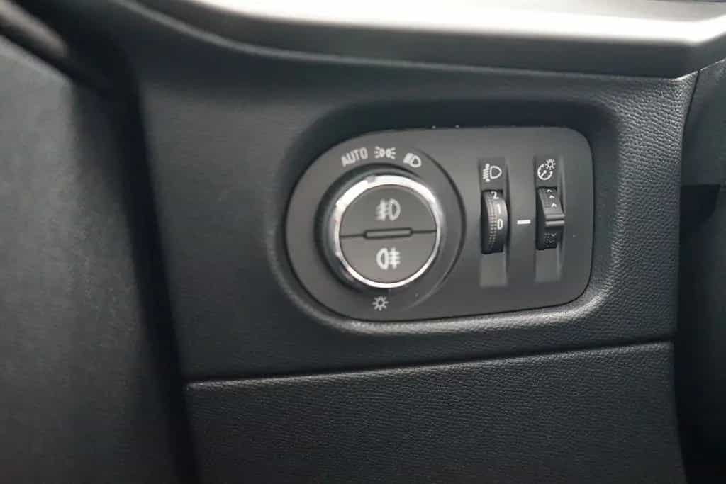 Opel Mokka 1.2 Elegance LED Navi Totwinkel Kamera 12/2021-photo-26