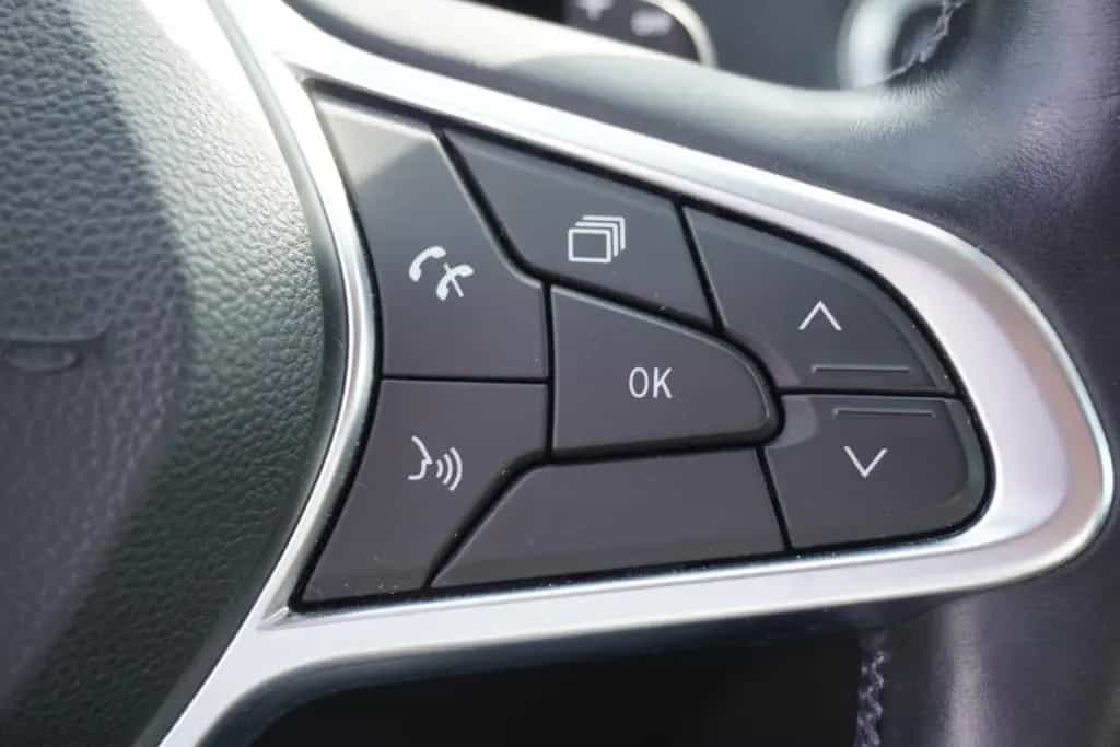 Renault Captur 1.3 TCE Intens LED Navi Sitzheizung DAB 09/2020-photo-20