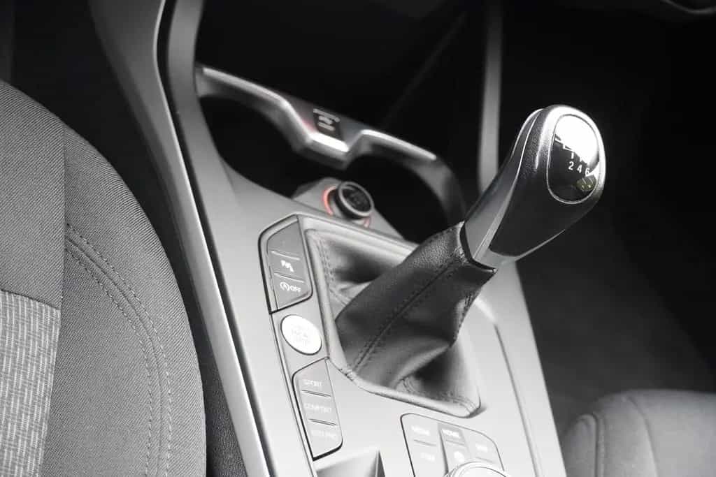 BMW 118 i Advantage LED Navi Totwinkel Kamera PDC 08/2021-photo-10