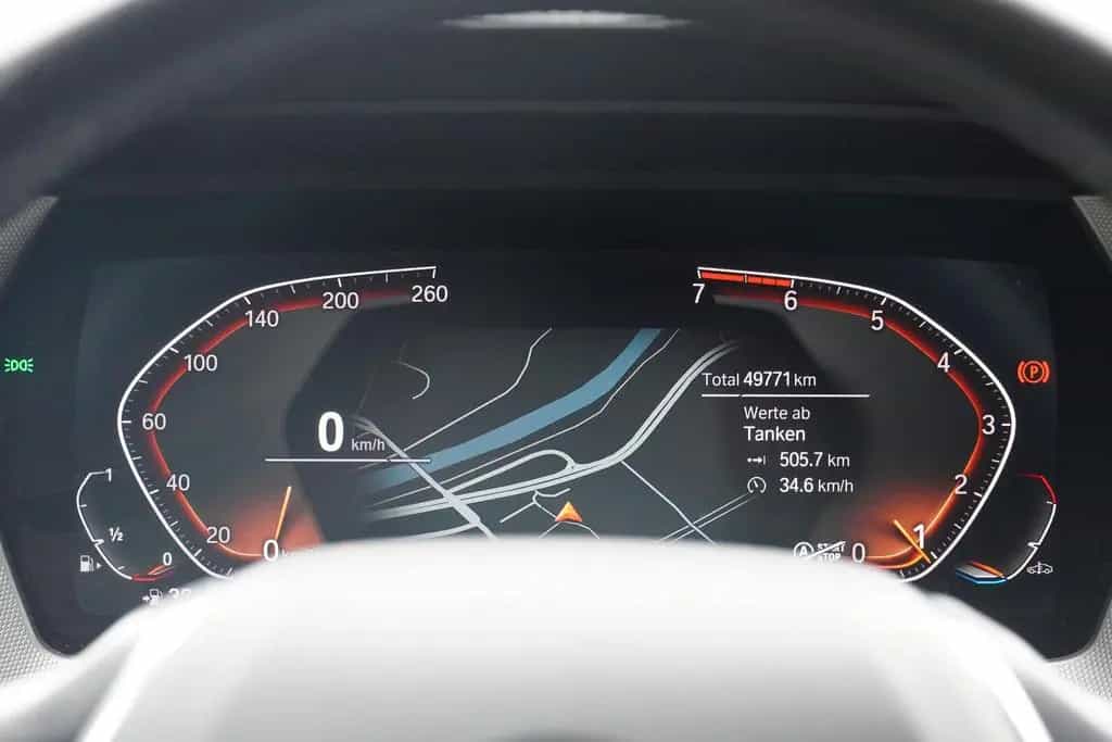 BMW 118 i Advantage LED Navi Totwinkel Kamera PDC 08/2021-photo-17