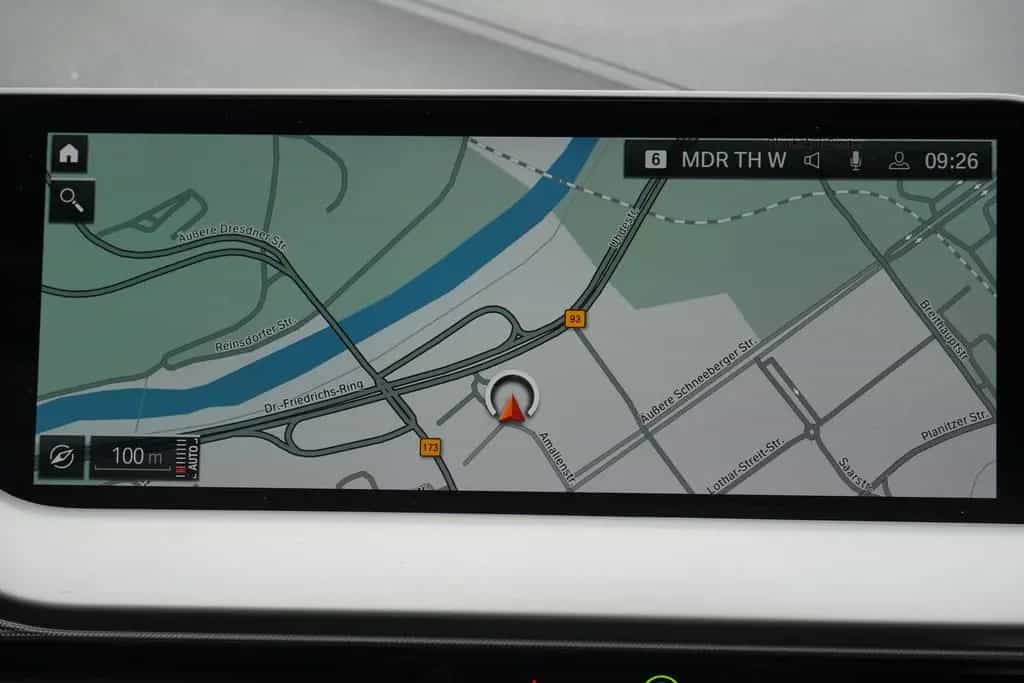 BMW 118 i Advantage LED Navi Totwinkel Kamera PDC 08/2021-photo-18