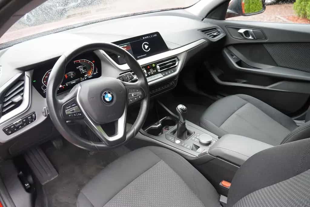 BMW 118 i Advantage LED Navi Totwinkel Kamera PDC 08/2021-photo-23