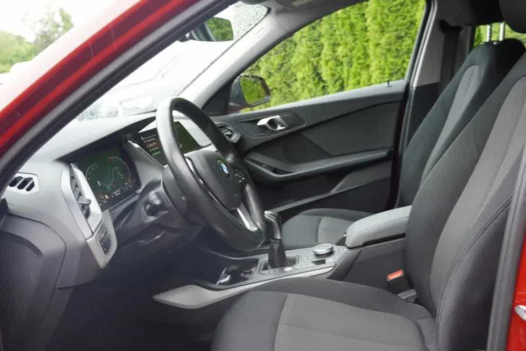 BMW 118 i Advantage LED Navi Totwinkel Kamera PDC 08/2021-photo-26