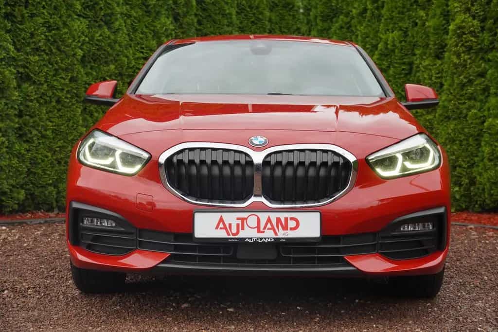 BMW 118 i Advantage LED Navi Totwinkel Kamera PDC 08/2021-photo-5