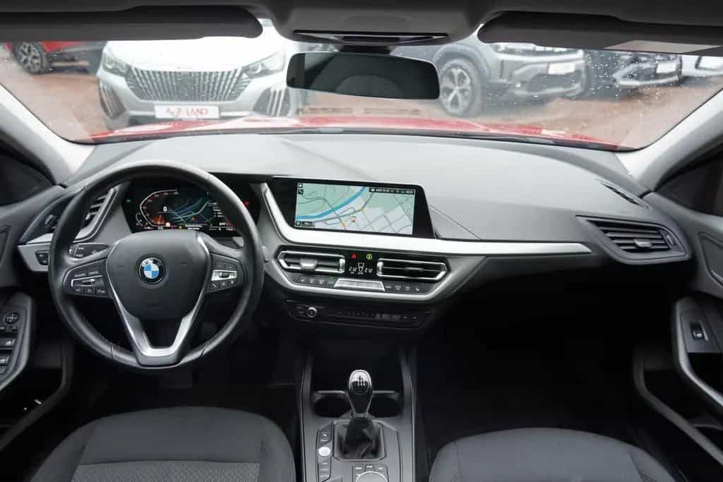 BMW 118 i Advantage LED Navi Totwinkel Kamera PDC 08/2021-photo-7