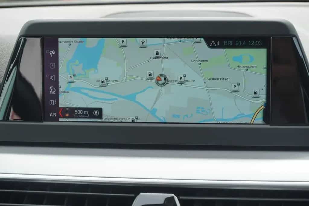 BMW 520 i Lim. Aut. LED Navi Tempomat Leder Kamera 05/2018-photo-14