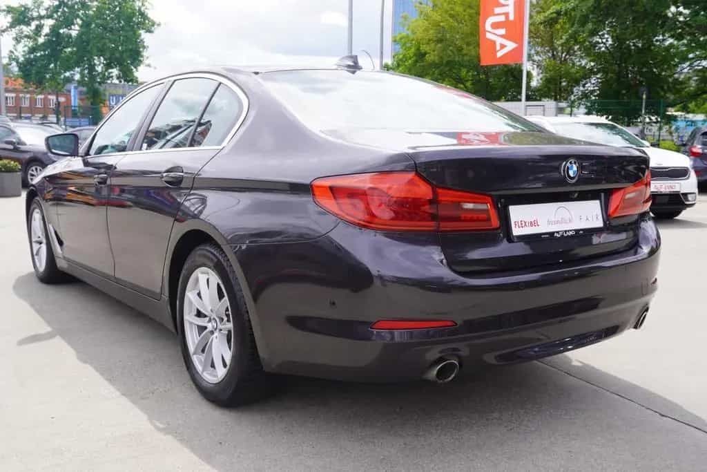BMW 520 i Lim. Aut. LED Navi Tempomat Leder Kamera 05/2018-photo-2