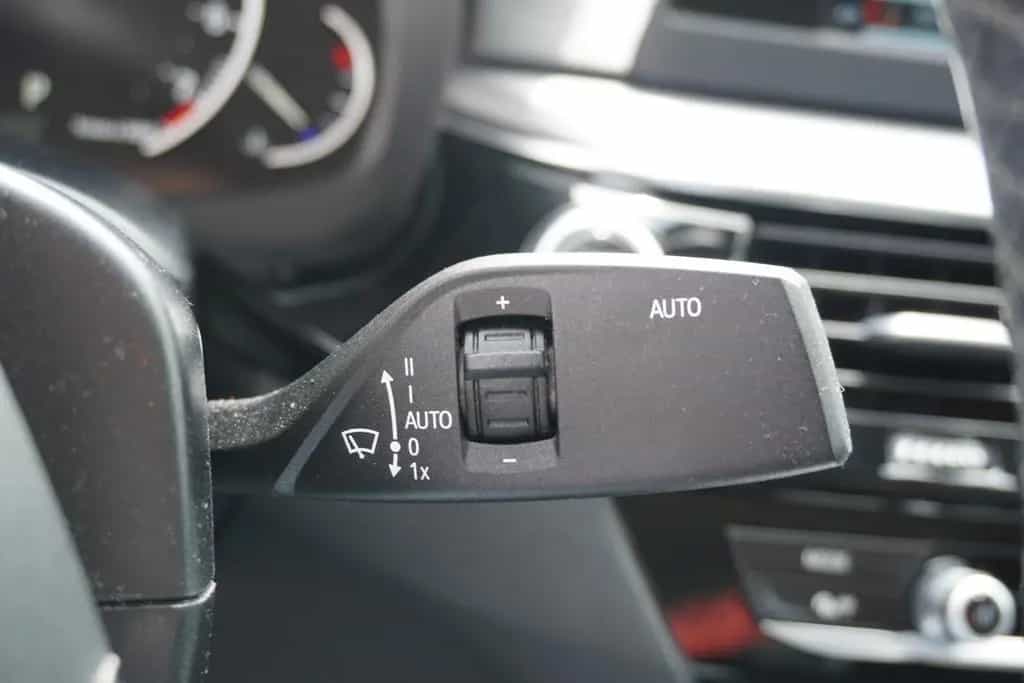 BMW 520 i Lim. Aut. LED Navi Tempomat Leder Kamera 05/2018-photo-25