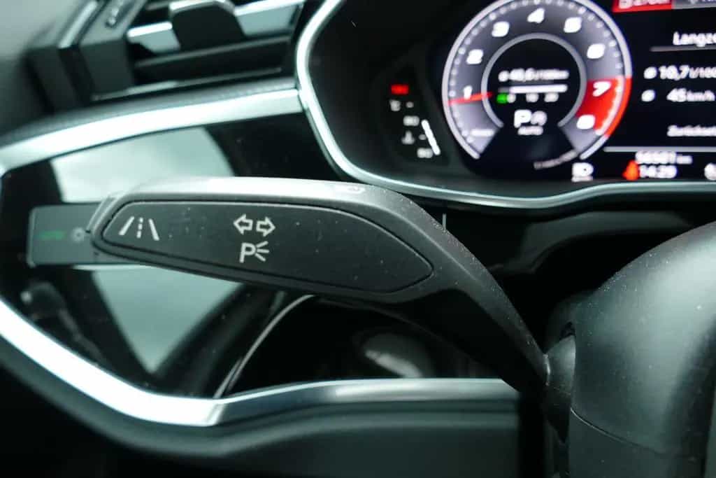 Audi Q3 40 2.0 TFSI quattro S line LED Navi ACC PDC 12/2019-photo-10