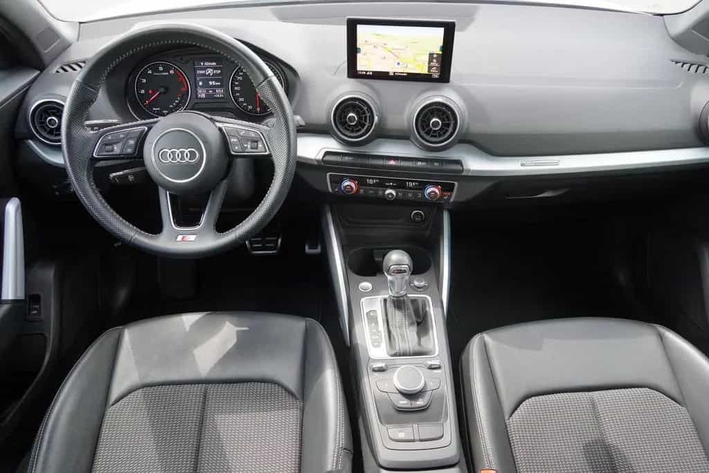 Audi Q2 35 1.5 TFSI S line LED Tempomat AHK PDC Navi 05/2020-photo-10