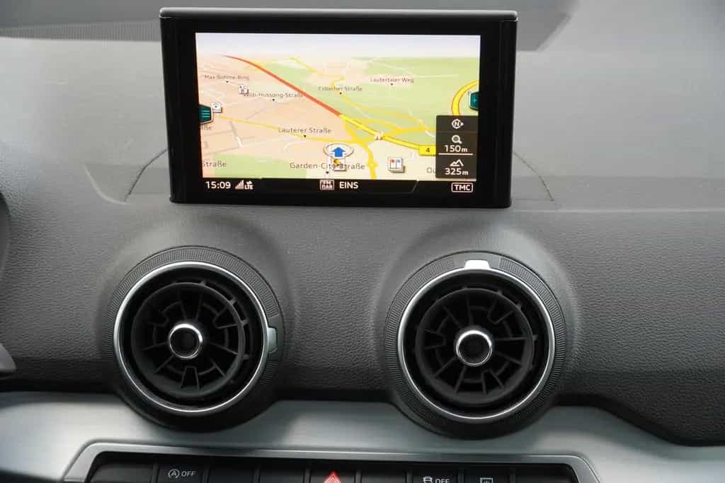 Audi Q2 35 1.5 TFSI S line LED Tempomat AHK PDC Navi 05/2020-photo-12