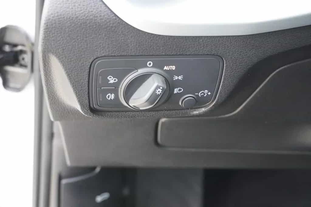 Audi Q2 35 1.5 TFSI S line LED Tempomat AHK PDC Navi 05/2020-photo-30