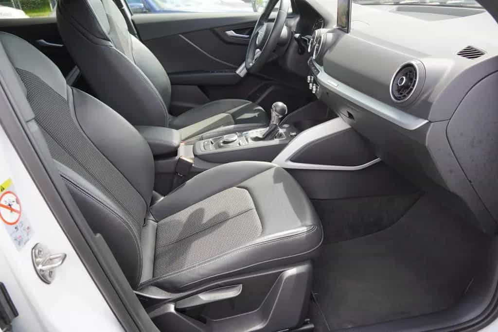 Audi Q2 35 1.5 TFSI S line LED Tempomat AHK PDC Navi 05/2020-photo-35