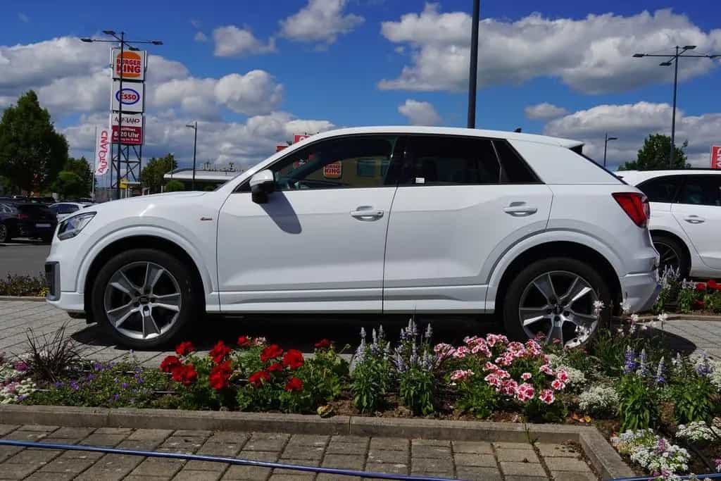 Audi Q2 35 1.5 TFSI S line LED Tempomat AHK PDC Navi 05/2020-photo-4