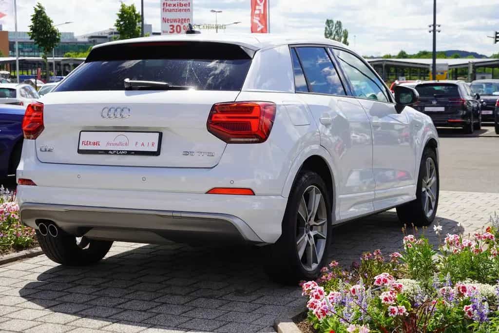 Audi Q2 35 1.5 TFSI S line LED Tempomat AHK PDC Navi 05/2020-photo-7