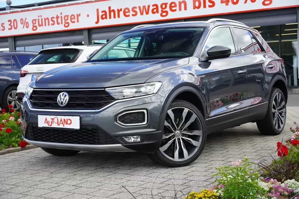 Volkswagen T-Roc 1.5 16V TSI Style LED Navi AHK ACC PDC 06/2018-photo-1