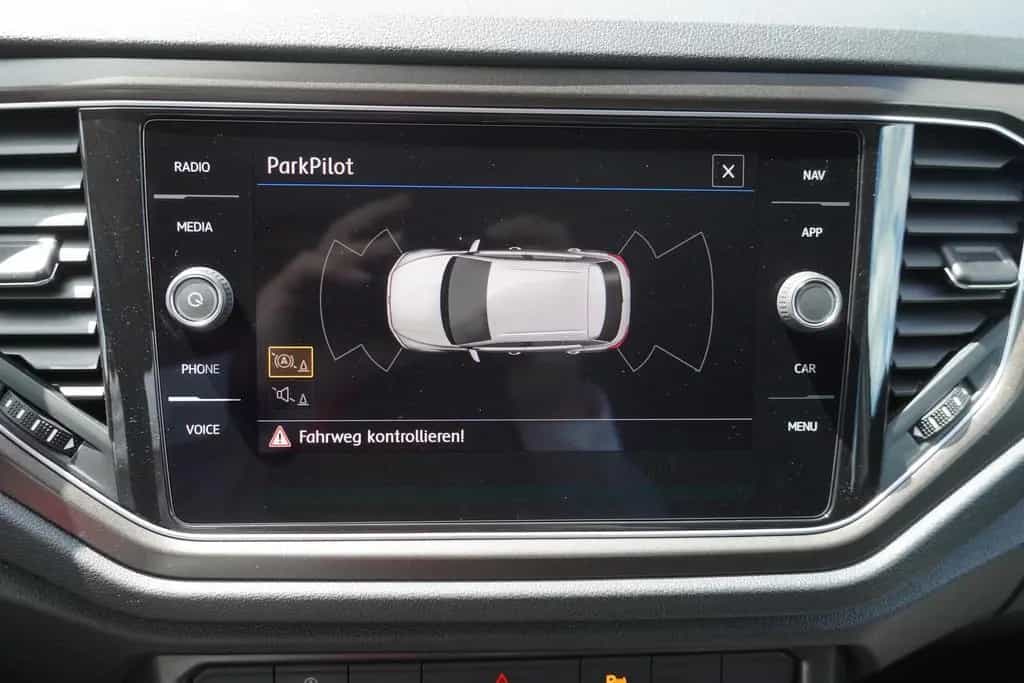 Volkswagen T-Roc 1.5 16V TSI Style LED Navi AHK ACC PDC 06/2018-photo-13