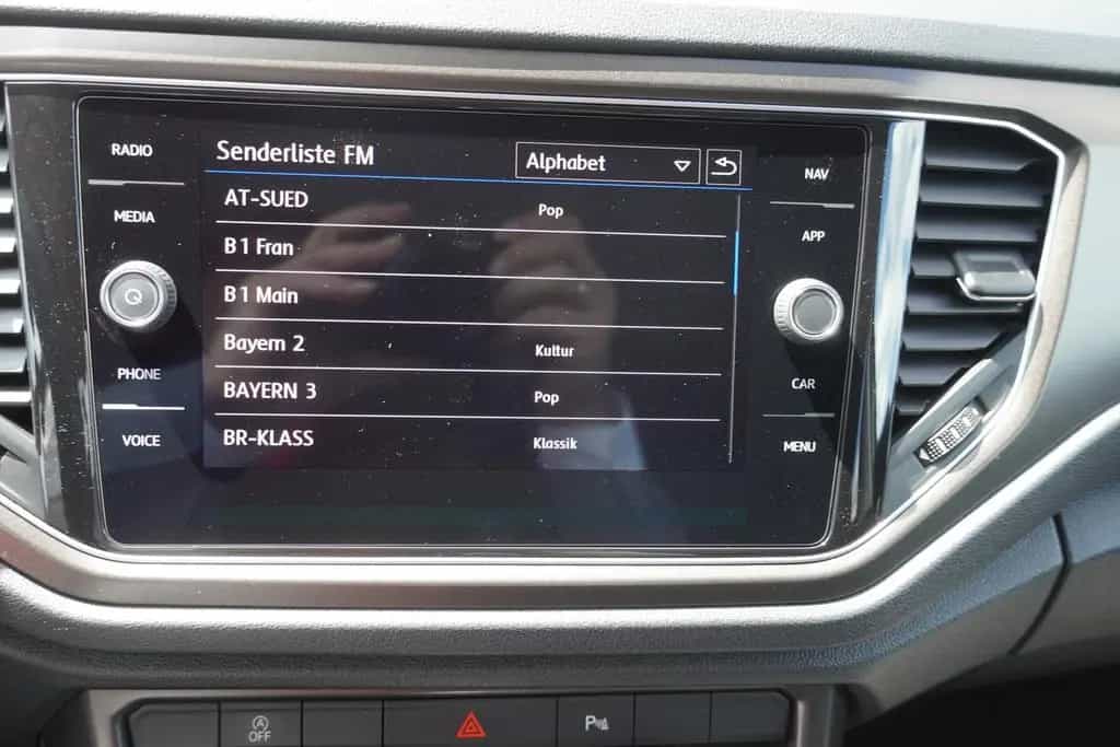 Volkswagen T-Roc 1.5 16V TSI Style LED Navi AHK ACC PDC 06/2018-photo-15