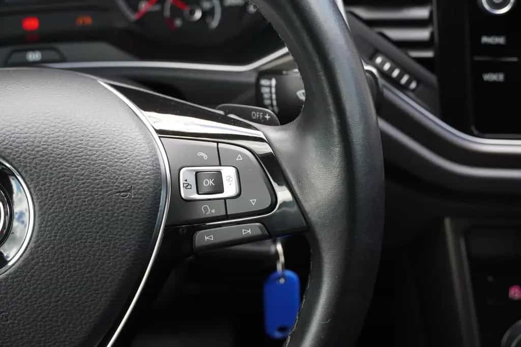 Volkswagen T-Roc 1.5 16V TSI Style LED Navi AHK ACC PDC 06/2018-photo-26