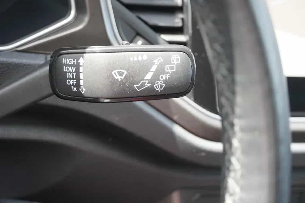 Volkswagen T-Roc 1.5 16V TSI Style LED Navi AHK ACC PDC 06/2018-photo-28