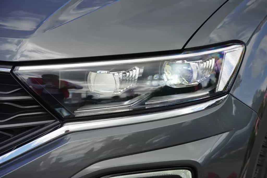 Volkswagen T-Roc 1.5 16V TSI Style LED Navi AHK ACC PDC 06/2018-photo-40