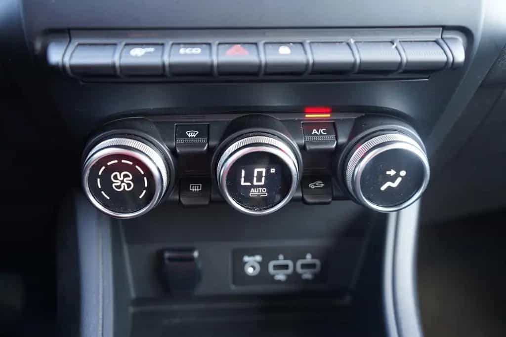 Renault Captur II 1.3 Experience LED Navi Klimaaut. AHK 12/2020-photo-15