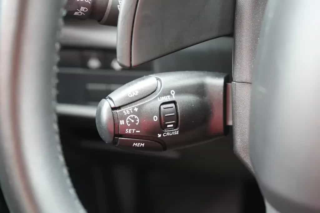 Citroën C5 Aircross 2.0 Blue-HDi Feel 360° Tempomat AHK 08/2020-photo-24