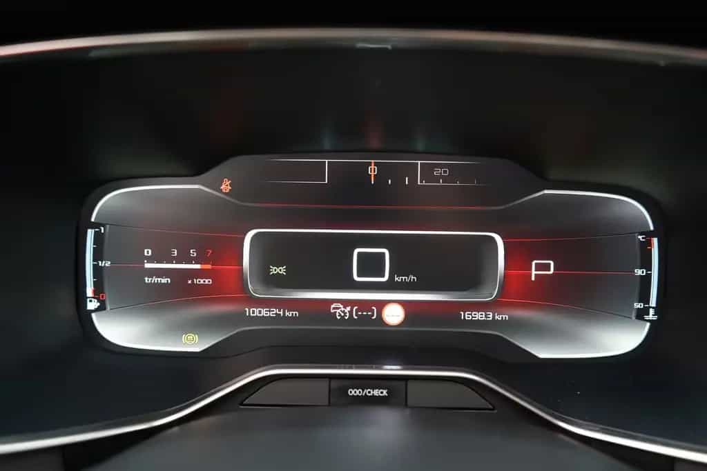 Citroën C5 Aircross 2.0 Blue-HDi Feel 360° Tempomat AHK 08/2020-photo-27