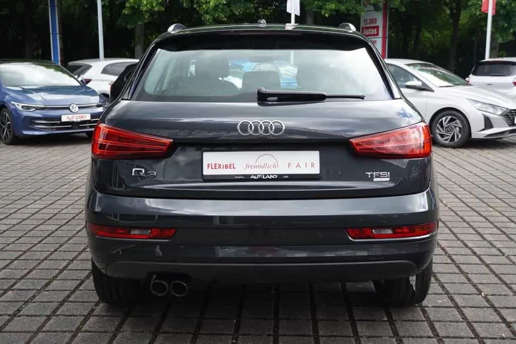 Audi Q3 1.4 TFSI sport LED Klimaaut. Sitzheizung AHK 05/2018-photo-5