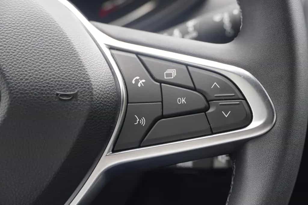 Renault Clio 1.3 TCE 140 Intens LED Android Apple DAB 09/2022-photo-18