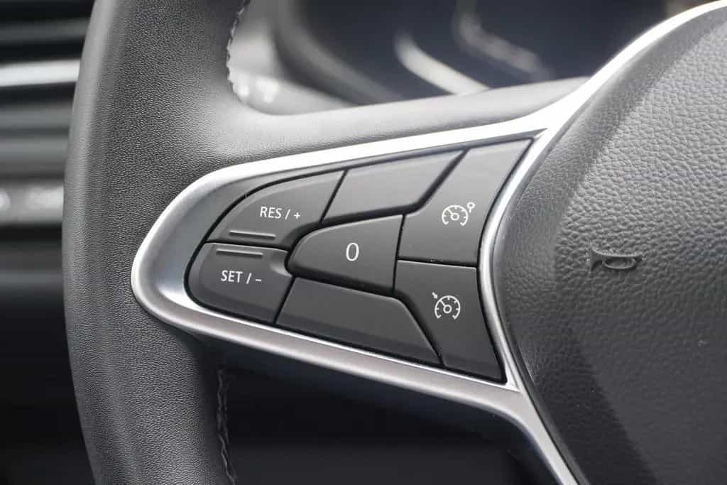 Renault Clio 1.3 TCE 140 Intens LED Android Apple DAB 09/2022-photo-19