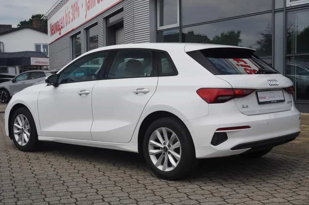 Audi A3 Sportback 30 1.0 TFSI LED Navi Sitzheizung 03/2022-photo-3