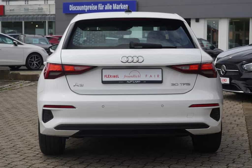Audi A3 Sportback 30 1.0 TFSI LED Navi Sitzheizung 03/2022-photo-4