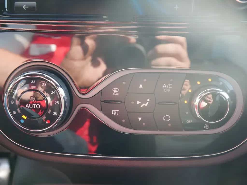 Renault Captur 1.3 TCE Intens LED Navi Sitzheizung PDC 10/2018-photo-18