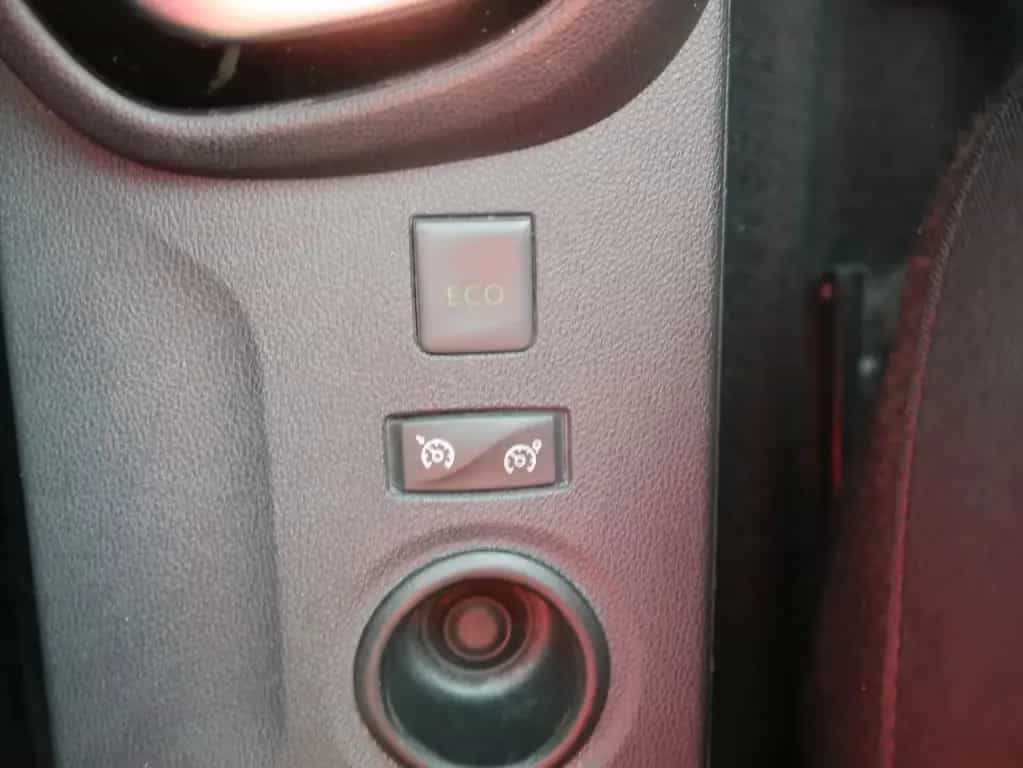 Renault Captur 1.3 TCE Intens LED Navi Sitzheizung PDC 10/2018-photo-20