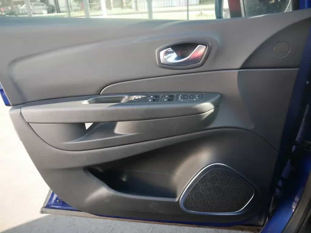 Renault Captur 1.3 TCE Intens LED Navi Sitzheizung PDC 10/2018-photo-29