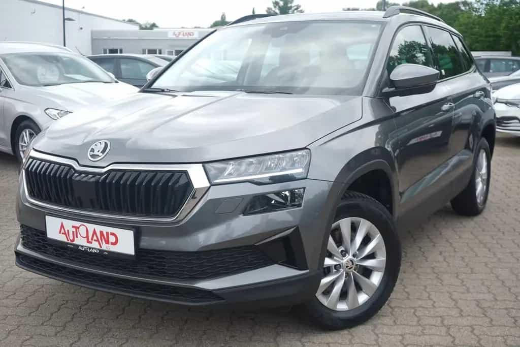 Skoda Karoq 1.5 TSI LED Kamera Sitzheizung 06/2024-photo-1
