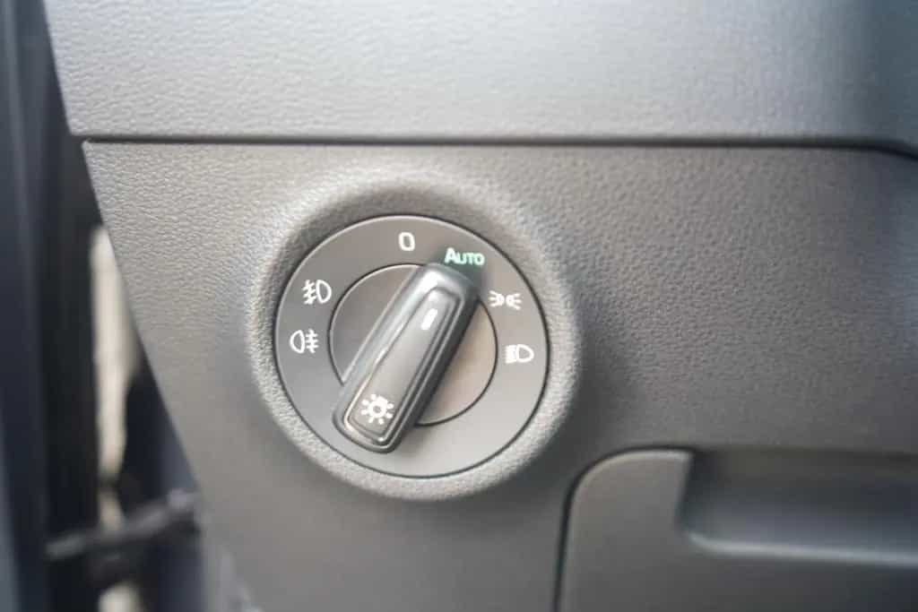 Skoda Karoq 1.5 TSI LED Kamera Sitzheizung 06/2024-photo-25