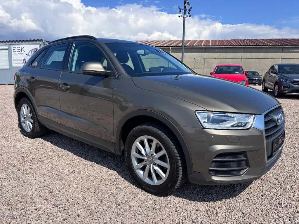 Audi Q3 S-Tronic 03/2015-photo-2