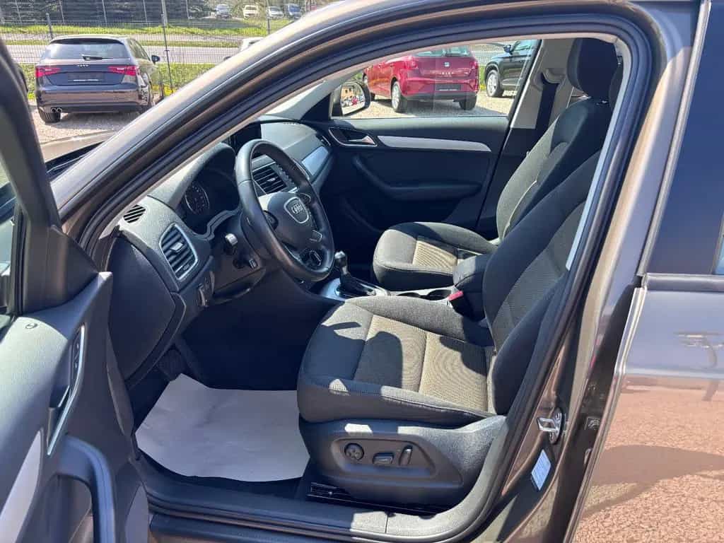 Audi Q3 S-Tronic 03/2015-photo-22